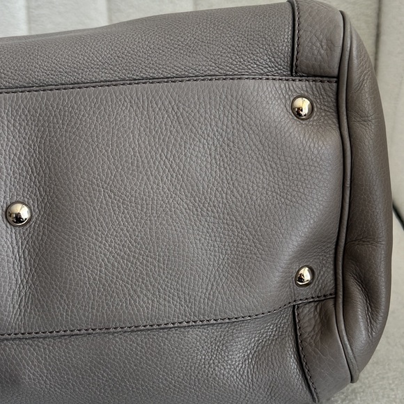 SOHO BOSTON LEATHER HANDBAG - Picture 9 of 9